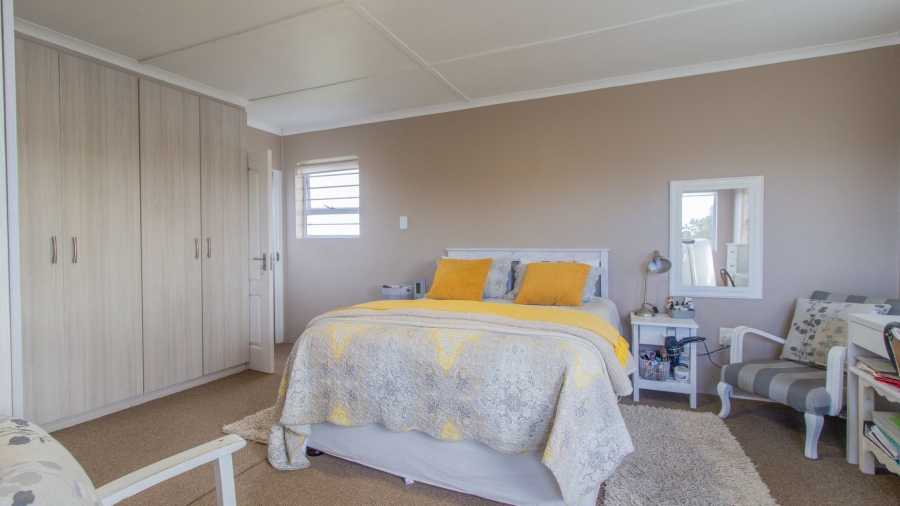 3 Bedroom Property for Sale in Hartebeesfontein Western Cape